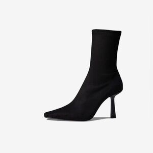 Steve Madden

Vakay Bootie